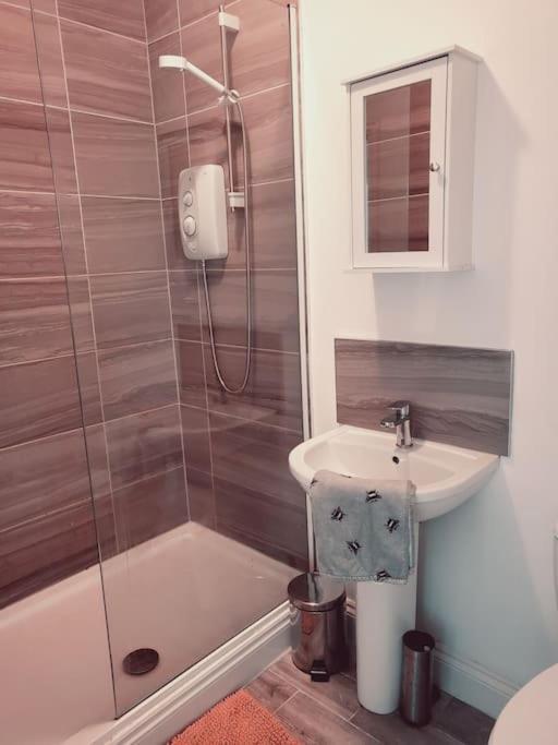 High Street, 2 Bed, Newly Refurb Apartman Leamington Spa Kültér fotó